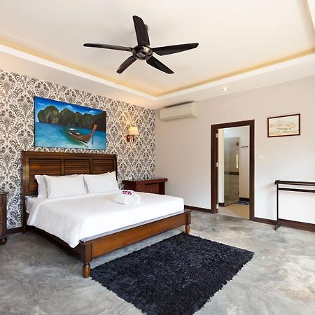 Villa Sri Suri Rawai Esterno foto
