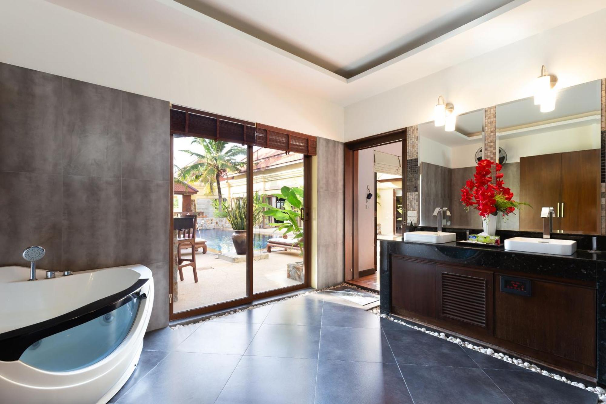 Villa Sri Suri Rawai Esterno foto